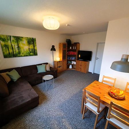 Radfreundliches Wohlfuehl-Apartment Mit Terrasse Und Parkplatz - Fewo Woody شفيرين المظهر الخارجي الصورة